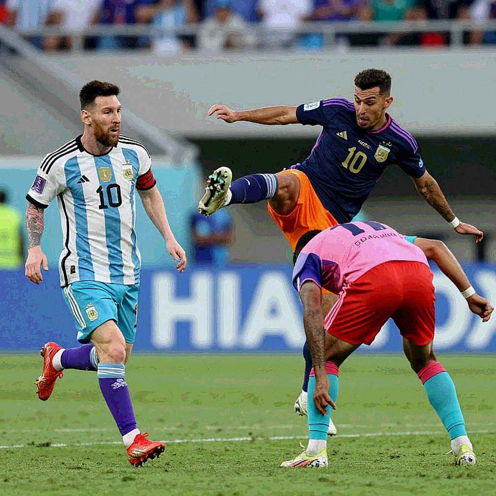 ব্লকচেইনের ছায়ায় ট্রান্সফার বাজার: স্মার্ট চুক্তির প্রতিশ্রুতি, অন্ধকারে লেখা রসিদ ব্লকচেইনের ছায়ায় ট্রান্সফার বাজার: স্মার্ট চুক্তির প্রতিশ্রুতি, অন্ধকারে লেখা রসিদ