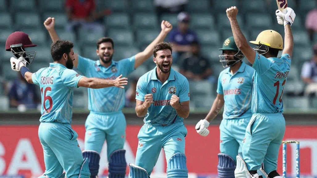 ইতিহাস কি সত্যিই সদয় হবে? আগারকর-প্রস্থান, গম্ভীরের বার্তা আর সেই মেয়াদের আসল হিসাব ইতিহাস কি সত্যিই সদয় হবে? আগারকর-প্রস্থান, গম্ভীরের বার্তা আর সেই মেয়াদের আসল হিসাব